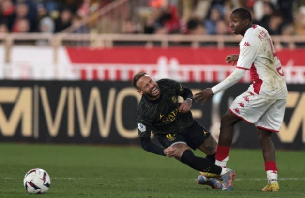 Ben White and new wife Milly Adams enjoy their honeymoon in Ibiza - Bóng Đá