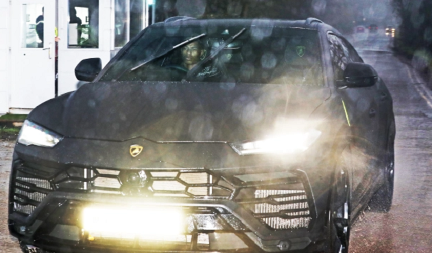 Rashford đi ăn tối - Bóng Đá