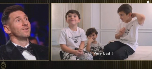 Mbappe được PSG tri ân - Bóng Đá