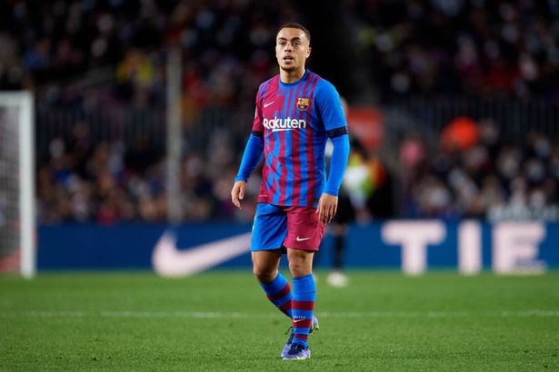 Chuyển nhượng 12/12:  - Bóng Đá