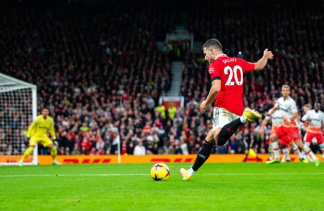 Southampton at the top, Barça set record: The clubs with the biggest transfer profits - Bóng Đá