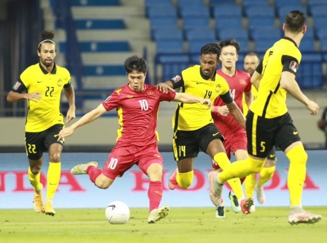 Đấu Malaysia, ĐT Việt Nam nên sử dụng hàng công như thế nào? - Bóng Đá