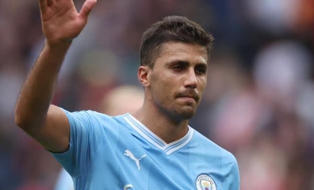 Omar Berrada sẽ giúp M.U chiêu mộ 'Rodri mới' - Bóng Đá