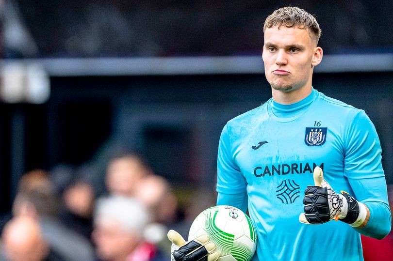 Diogo Dalot insists 'the standard' at Manchester United should be winning the Premier League title - Bóng Đá