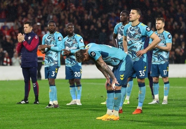 Supercomputer predicts Premier League relegation battle  - Bóng Đá