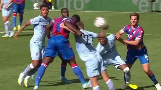 10 times VAR mistakes were admitted by PGMOL this season following '£30million blunder' - Bóng Đá