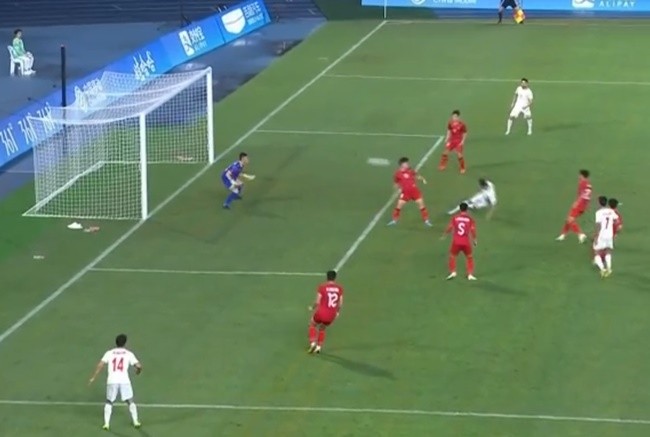 Inside Alisha Lehmann and Douglas Luiz’s romance - Bóng Đá