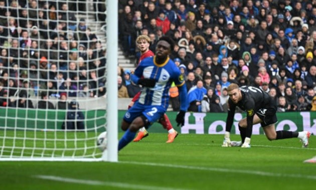 Phil Neville house hunting in Portland but what clues do his former £5m mansion and Miami pad give to what he’s seeking? - Bóng Đá