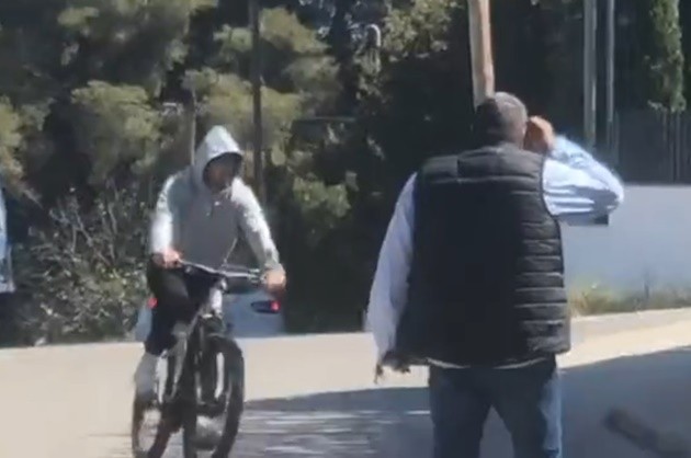 Jack Grealish wears £2k silk Dolce & Gabbana pyjamas - Bóng Đá