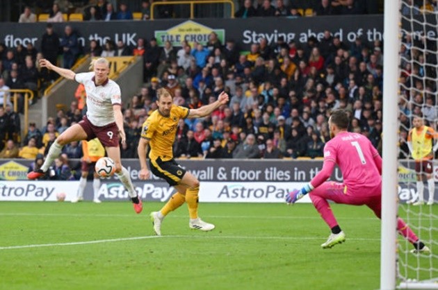 10 khoảnh khắc gây tranh cãi nhất trong lịch sử Premier League - Bóng Đá