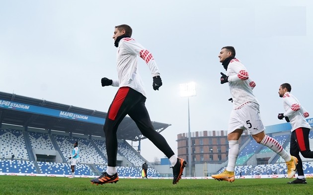 Atletico chiêu mộ Milik - Bóng Đá