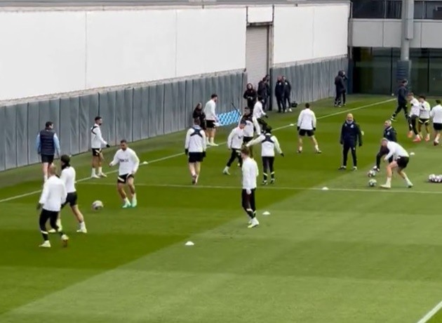 Man City tập luyện - Bóng Đá