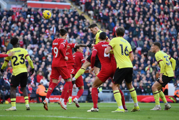 Hạ sát Burnley, Liverpool nhanh chóng lấy lại ngôi đầu bảng  - Bóng Đá