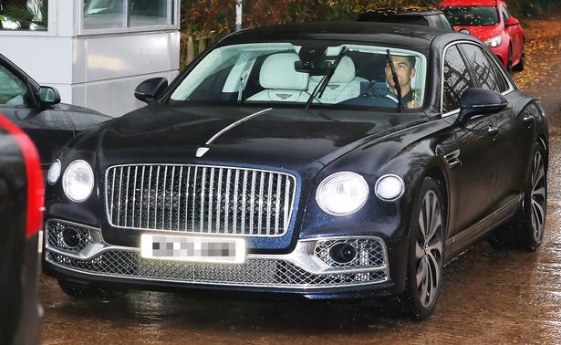 Ronaldo có thái độ bất ngờ khi trở lại đại bản doanh Man Utd - Bóng Đá