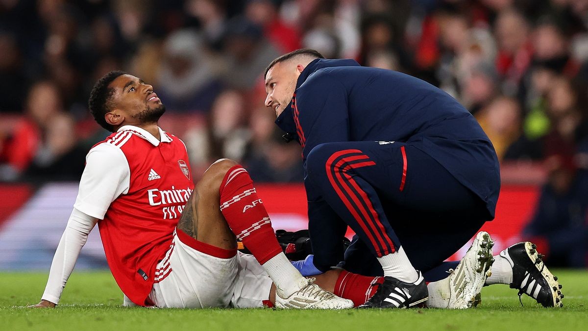 Arsenal dealt Reiss Nelson blow in Juventus friendly as Mikel Arteta suffers injury woe - Bóng Đá