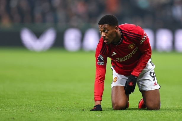 Ten Hag on Martial - Bóng Đá