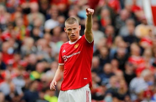 ‘He’s got everything’: Paul Scholes praises Man United midfielder - Bóng Đá