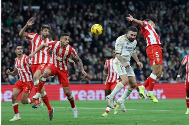 Ngược dòng phút chót, Real làm bùng nổ Bernabeu - Bóng Đá