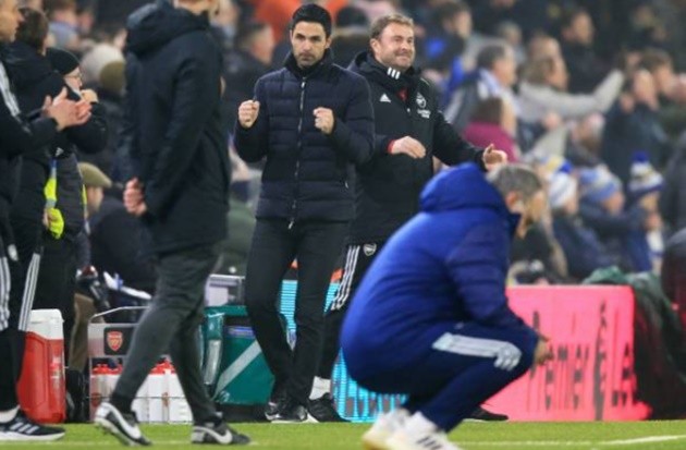 Arsenal bị cấm ăn mừng, Saka biểu diễn ma thuật - Bóng Đá