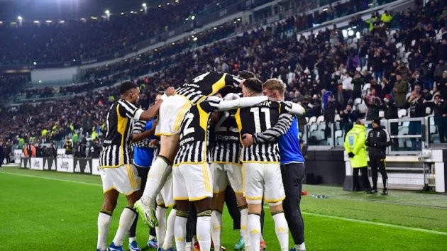 Milan đánh bại Sassuolo, Juve đẩy Roma rời xa top 4 - Bóng Đá