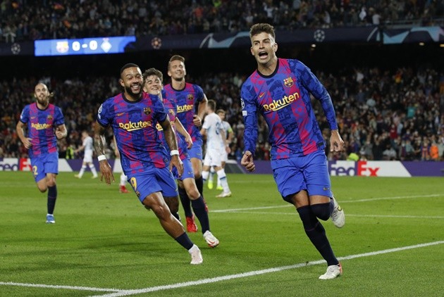 Dynamo Kiev - Barcelona - Bóng Đá