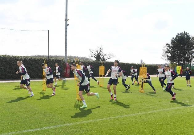 Barcelona considering contract offer for French midfielder ahead of cheap summer move - Bóng Đá