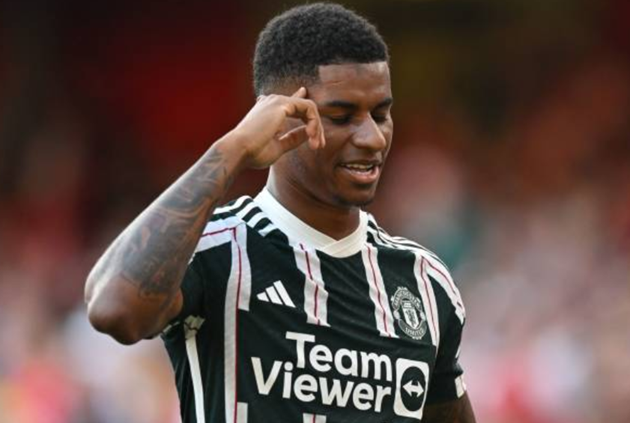 Ten Hag kéo Rashford ra vùng an toàn - Bóng Đá