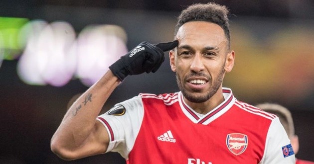 Toàn cảnh Martinez thúc củi chỏ cục súc khiến Aston Villa phẫn nộ - Bóng Đá