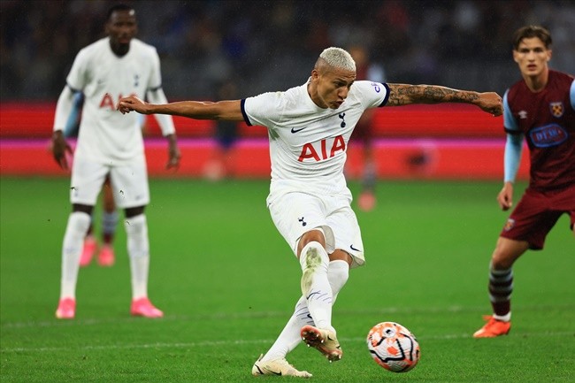 Richarlison lại khiến CĐV ngán ngẩm - Bóng Đá