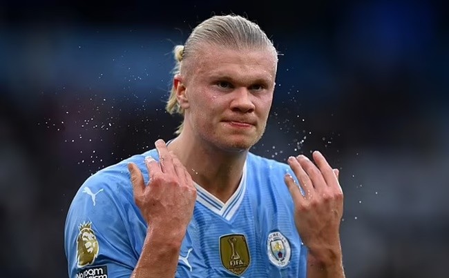 Footage of Erling Haaland warming up fuels fans into agreeing with Roy Keane - Bóng Đá