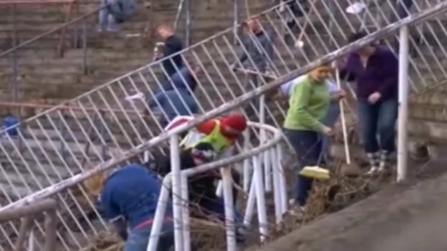 Inside the abandoned 50,000-seat stadium that has homeless people living in stands - Bóng Đá