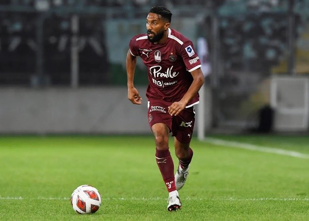 Clichy lập siêu phẩm - Bóng Đá