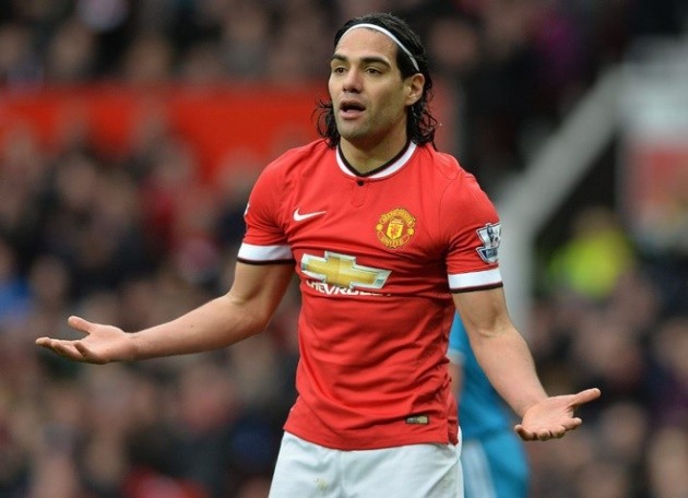 Pep khiến CĐV phì cười vì hành xử độc lạ với 2 sao Liverpool - Bóng Đá