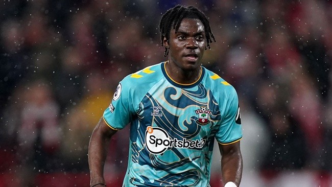 Những vụ 'cướp người trên giàn mướp' của Chelsea: Big Six ôm hận trừ Man City - Bóng Đá