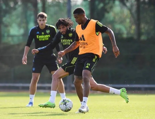 Arsenal tập - Bóng Đá