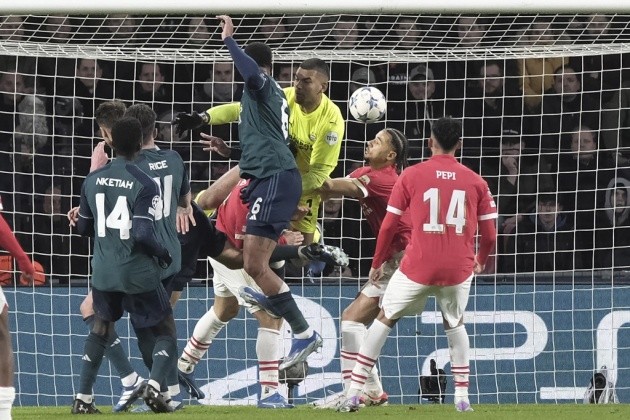ảnh review Arsenal - Bóng Đá