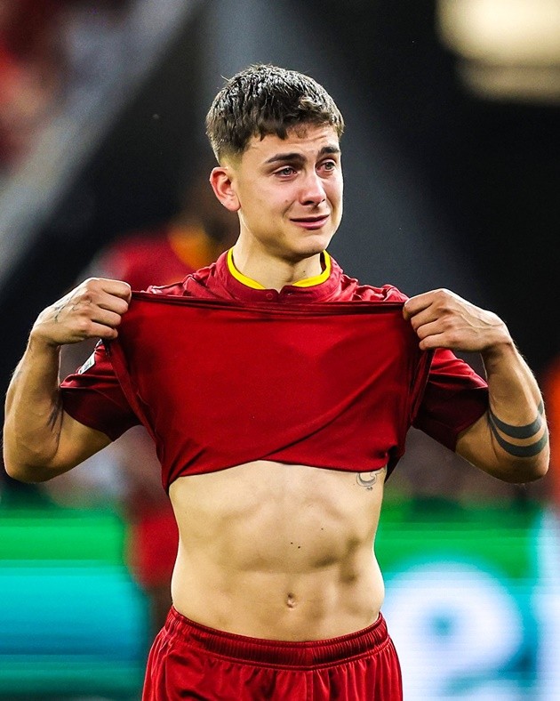 Dybala khóc - Bóng Đá