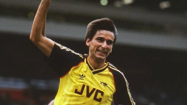 5 trận đấu đáng nhớ giữa West Ham và Arsenal - Bóng Đá