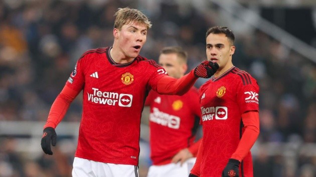 Điều gì đằng sau sự khởi sắc của hàng thủ Barca? - Bóng Đá