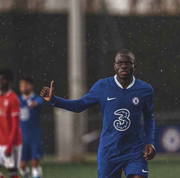 Hình ảnh về Kante khiến CĐV Chelsea phấn khích - Bóng Đá