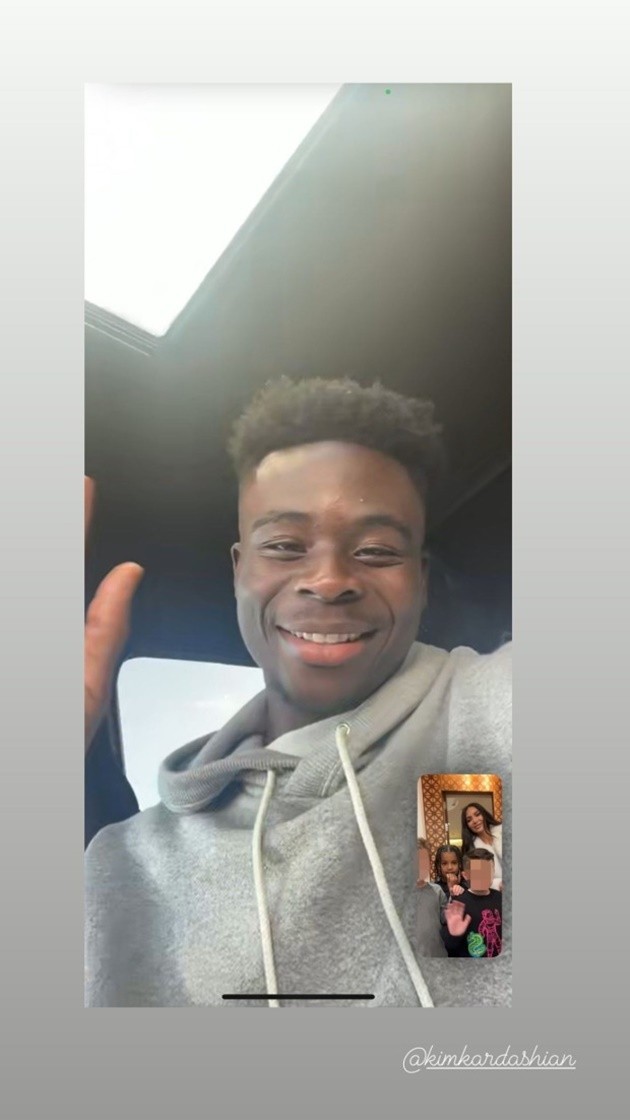 Watch adorable moment Arsenal star Bukayo Saka FaceTimes Kim Kardashian - Bóng Đá
