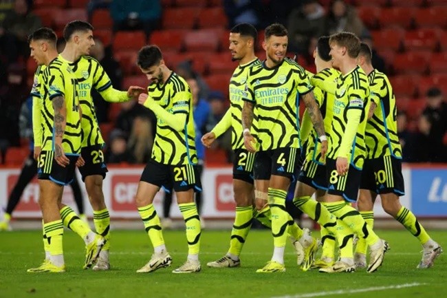 Premier League coi như rõ đội bóng rớt hạng đầu tiên - Bóng Đá