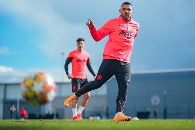 Real và Man City tập - Bóng Đá