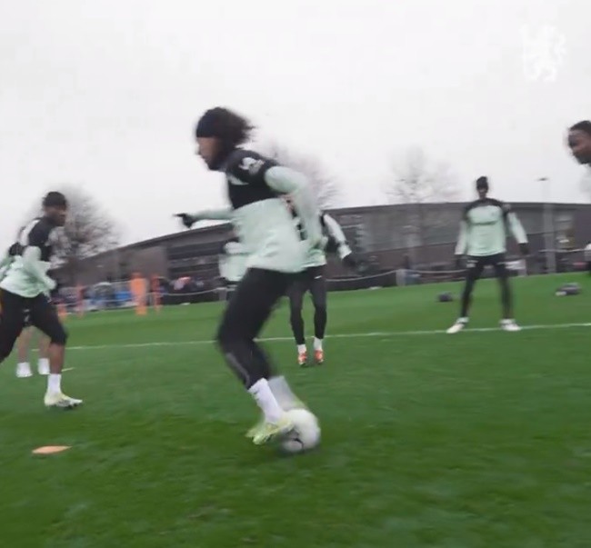 Chelsea tập - Bóng Đá