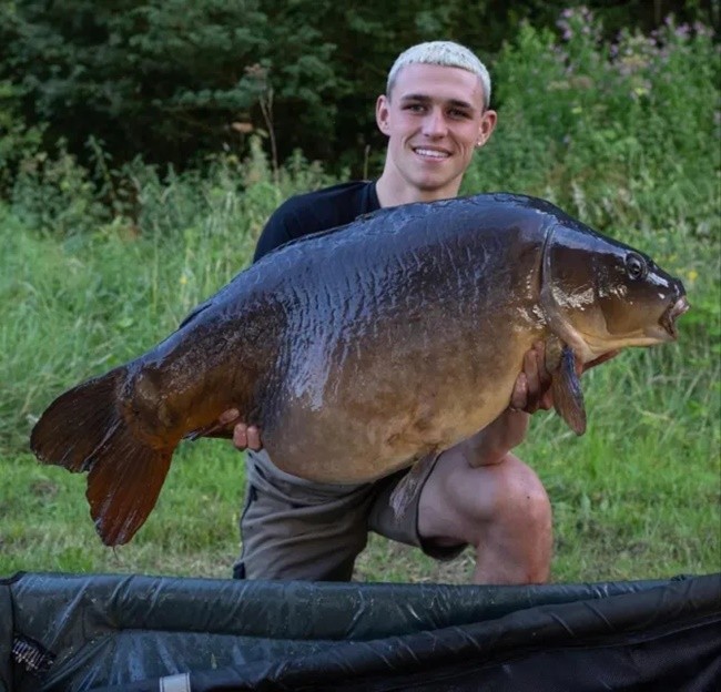 Inside Phil Foden’s amazing lifestyle - Bóng Đá
