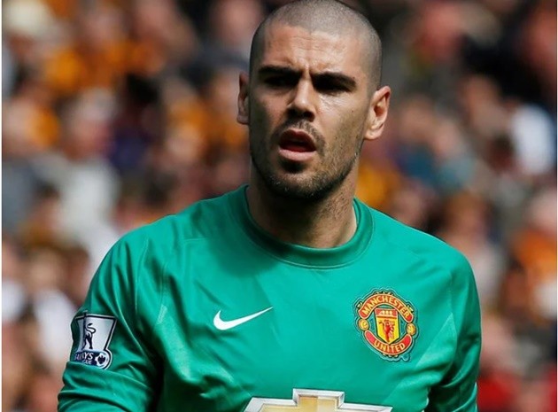 Đội hình 11 ngôi sao Premier League bị ruồng rẫy - Bóng Đá