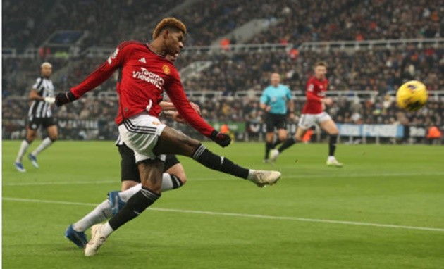 'I will talk to him' - Man Utd boss Erik ten Hag gives cryptic response to woeful Marcus Rashford performance - Bóng Đá