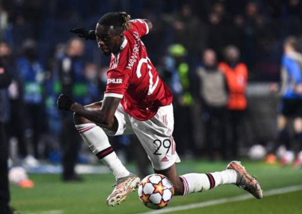 Đội hình kết hợp Man Utd - Man City: Ronaldo lĩnh xướng hàng công - Bóng Đá