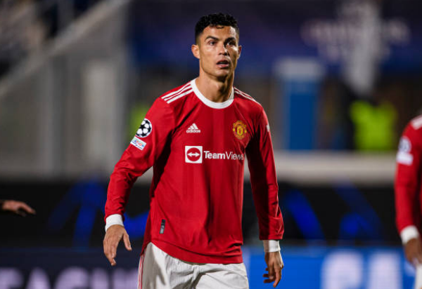 Đội hình kết hợp Man Utd - Man City: Ronaldo lĩnh xướng hàng công - Bóng Đá
