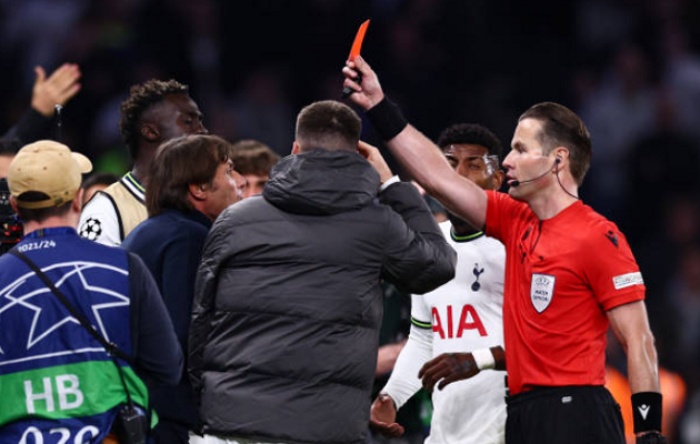 VAR oan nghiệt, Tottenham mất điểm giây cuối; Liverpool thị uy trước Ajax - Bóng Đá